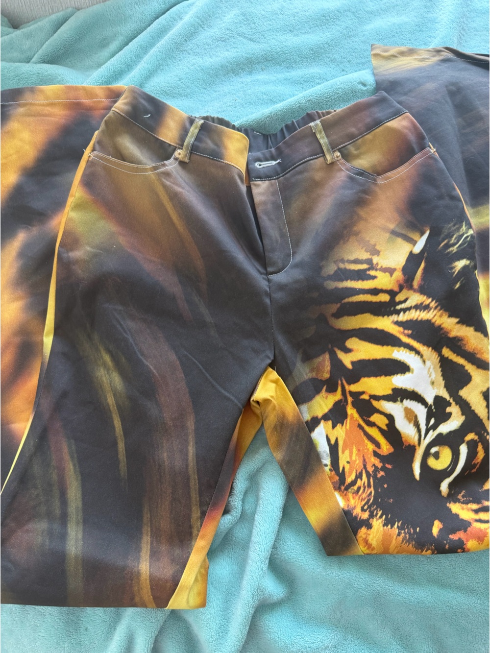 Tiger Graphic Jeans - Bold Yellow & Black Print